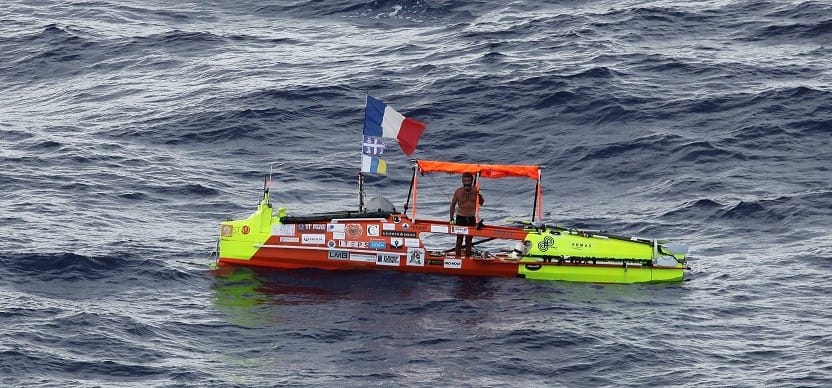 Christophe Papillon, seul à la barre face à l’Atlantique